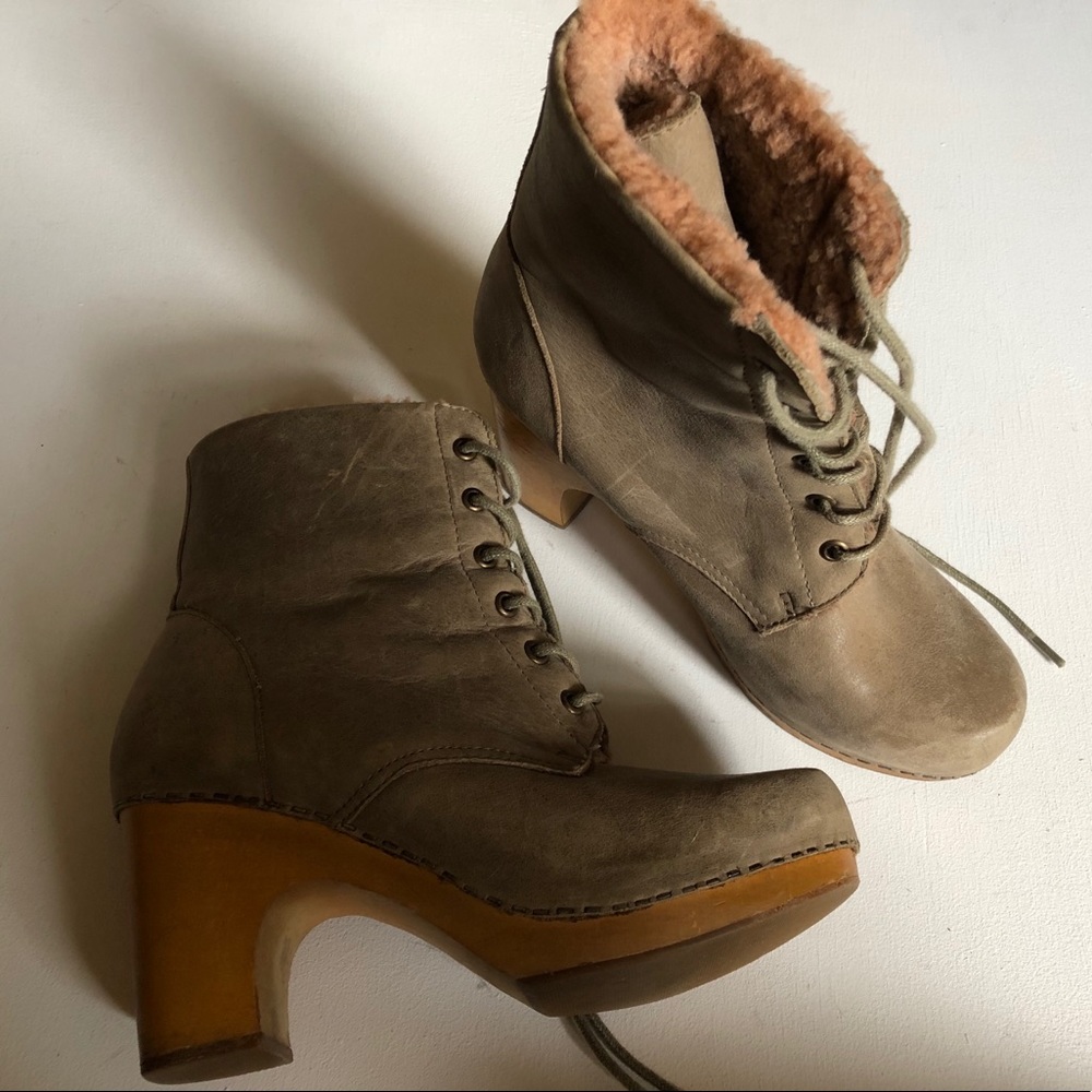 Gray shearling-lined clog boots in size 8.